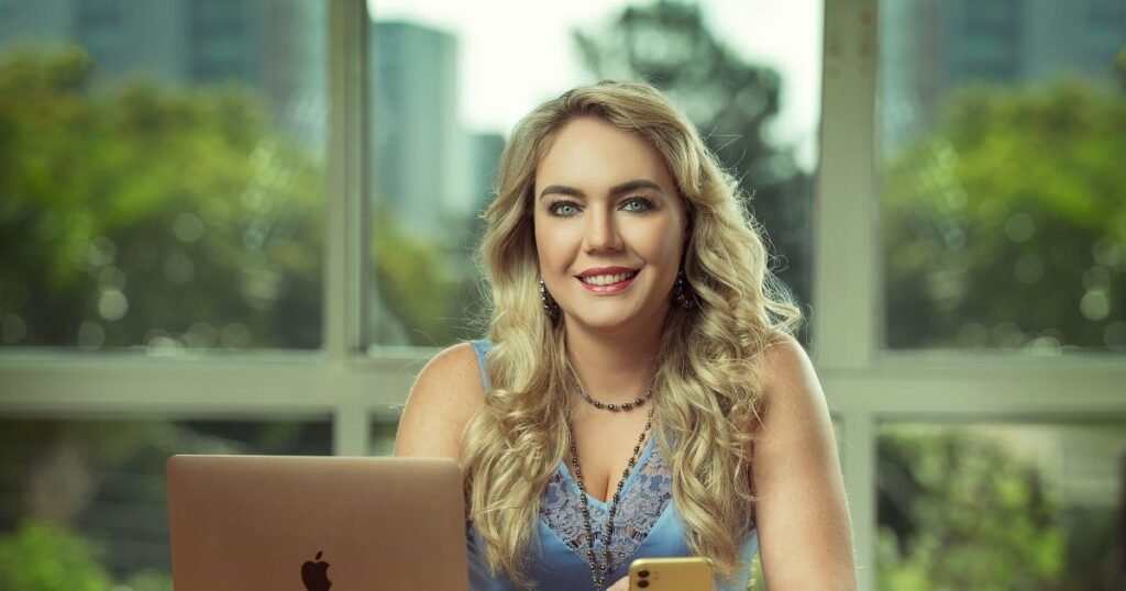 Dra. Vanessa Nani, diretora da Prime Saúde Oral em Alphaville, em seu consultório.